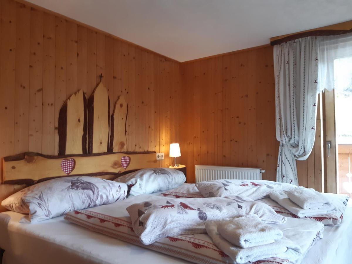 Bed & Breakfast Dolomiti Bey Haus Pinter Assling Exterior foto