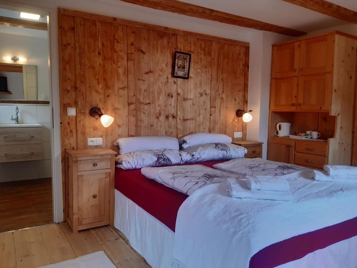 Bed & Breakfast Dolomiti Bey Haus Pinter Assling Exterior foto